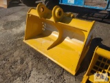 BUCKET-CAT320 CLEAN-UP 60IN(0.54M3) (960 LBS)