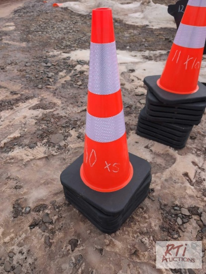 5X New traffic cones
