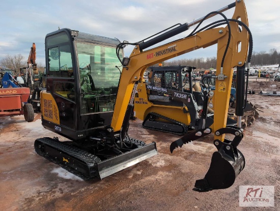 QNT30 mini excavator with cab, bucket, hydraulic thumb, Kubota diesel engine