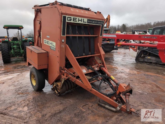 Gehl 1450 TDC round baler