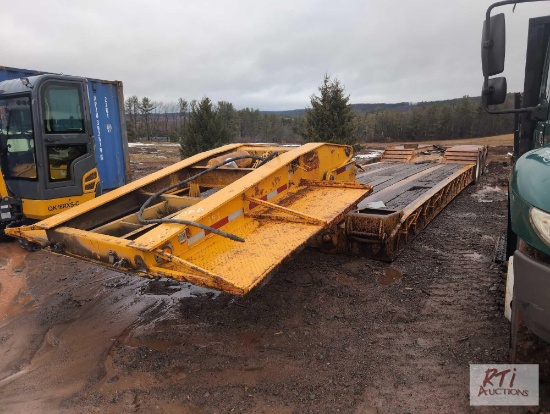 1995 Eager Beaver tri-axle detachable lowboy trailer - BILL OF SALE ONLY