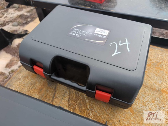 Set of 1 gauge 25ft jumper cables