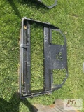 Skid loader mount pallet forks with 42in tines