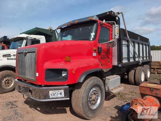 2006 International Paystar 5600 10 wheel dump truck VIN: 1HTXHAHT96J261306. Ox body, 425 HP Cummins