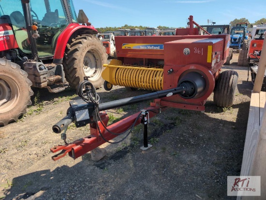 New Holland BC5060 square baler.