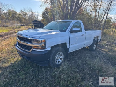 2017 Chevy Silverado 1500 regular cab pickup, VIN: 1GCNKNECXHZ121464. 4WD, PW, PL, A/C, 163, 855