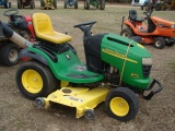 JOHN DEERE G110 LAWN TRACTOR