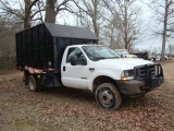 (T) 2003 FORD F550 SUPER DUTY W/ CHIPS DUMP BED