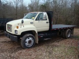 (TC) 1997 GMC 7500 FLAT BED TRUCK