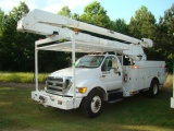 (T) 2009 FORD F750 BUCKET TRUCK