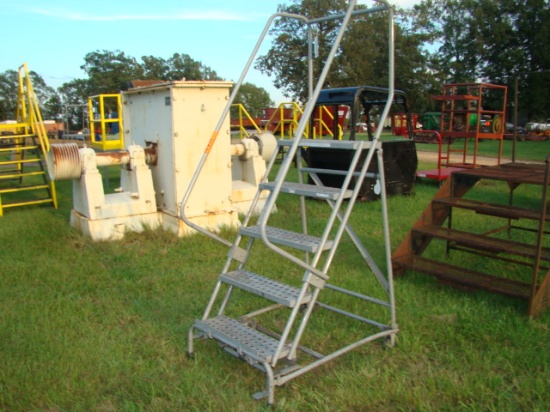 GRAY COTTERMAN 5 STEP LADDER