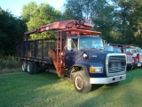 (BT) 1995 FORD L9000 W/ TRASH BED/BUCKET