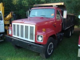 (TC) 1991 INTERNATIONAL 2000 DUMP TRUCK