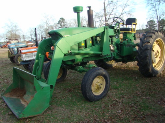 1010 JD TRACTOR