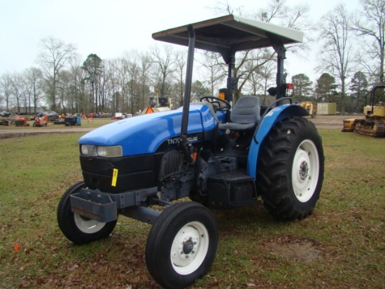 NEW HOLLAND TN70 TRACTOR