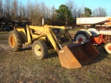 (D-ROW)2400 INTERNATIONAL TRACTOR WITH 2050 LOADER