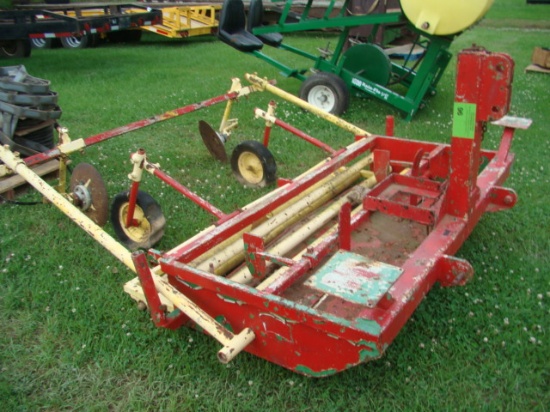 MULCH SPREADER