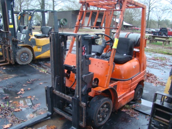 TOYOTA FORKLIFT