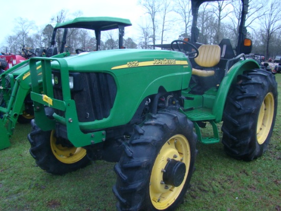 JOHN DEERE 5325 TRACTOR