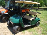 E Z GO ELECTRIC GOLF CART W/ CHARGER