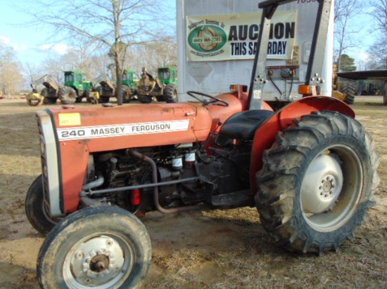 240 MASSEY FERGUSON TRACTOR