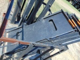 SKID STEER FLAT PLATE ADAPTER