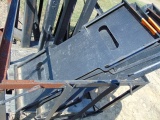 SKID STEER FLAT PLATE ADAPTER