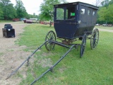 AMISH FAMILY BUGGY WITH LIGHTS AND WIPERS