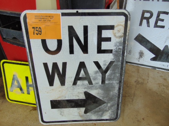"ONE WAY RIGHT" SIGN