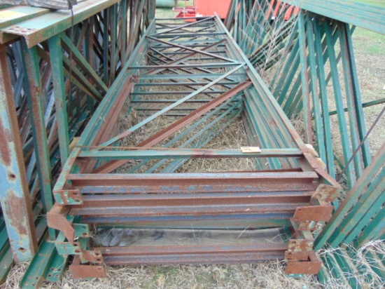 7PC BUNDLE OF PALLET RACK UPRIGHTS