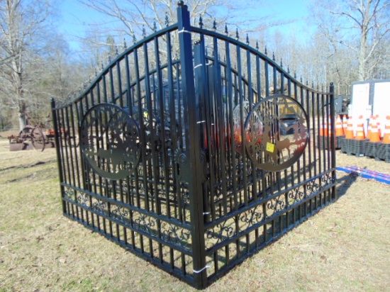 GREATBEAR 20' BI-PARTING IRON GATE W/ "DEER"