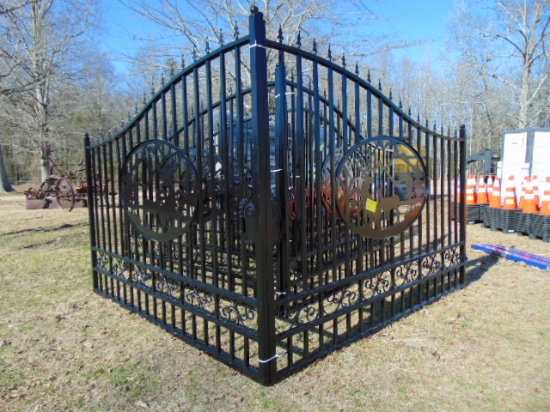 GREATBEAR 20' BI-PARTING IRON GATE W/ "DEER"