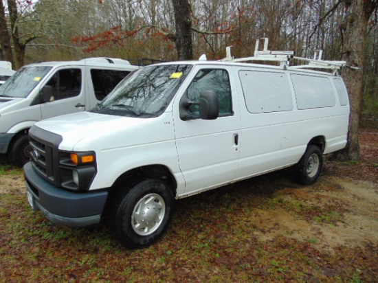 (T) 2011 FORD E350 SUPER DUTY VAN