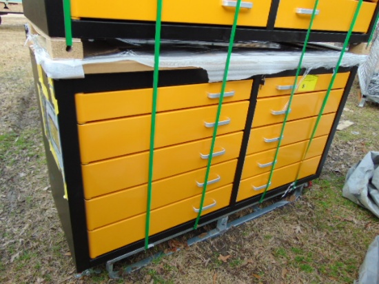 6' WORK BENCH/ TOOLBOX