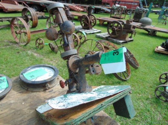 MECHANICAL GOVERNOR