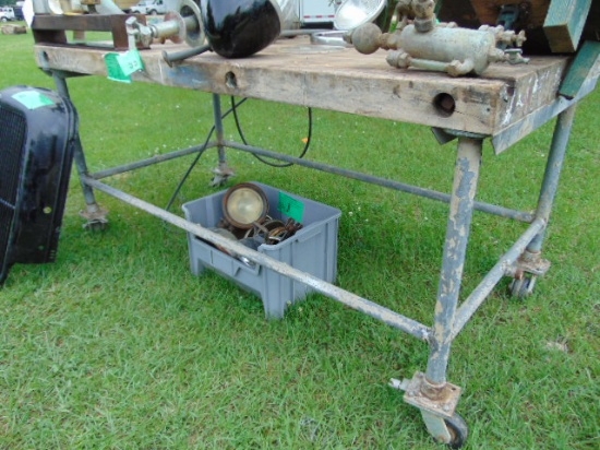 ROLLING TABLE