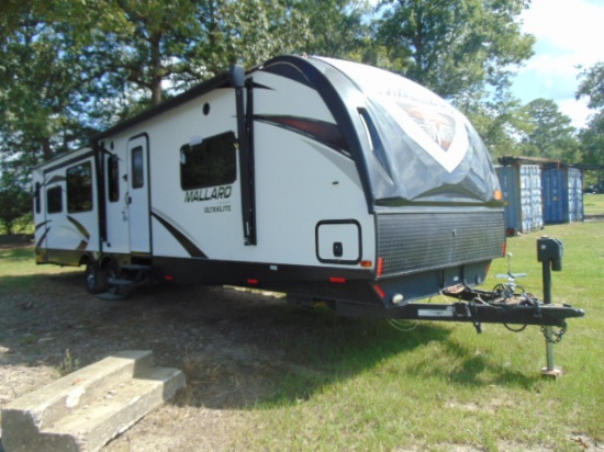 (TD) 2019 MALLARD ULTRALITE M335 35' CAMPER