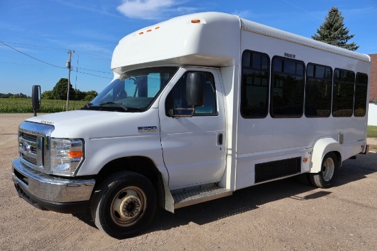 2017 Ford  - Forest River E350