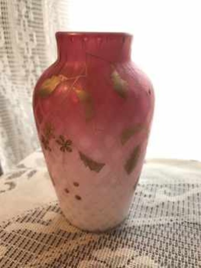 Victorian cranberry vase w/quilted pattern