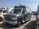 2002 FORD AMBULANCE