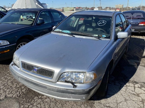 2000 Volvo S40 with Bill of Sale Tow# 94890 Item 24