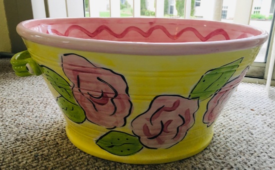 Whimisical Grace Ceramic TUB W/Three Rosed PINK