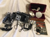 Vintage BROWNIE Starflex Camera & POLAROID Land Camera