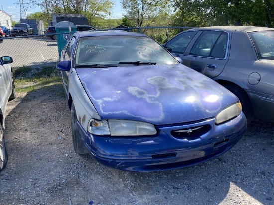 1997 Ford Thunderbird Blue Tow# 98262