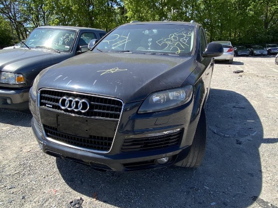 2010 AUDI Q7 BLU Tow# 50856