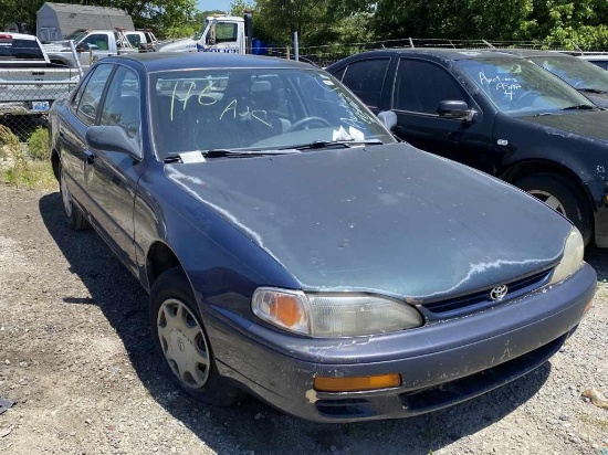 1995  TOYOTA  CAMRY   Tow# 99901
