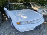 1998  PONTIAC  BONNEVILLE   Tow# 101861