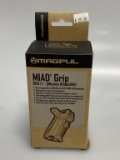 Magpul MAG520-FDE MIAD GEN 1.1 Grip Kit AR/M4