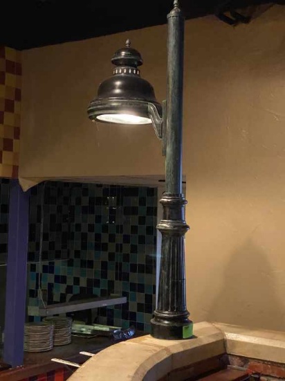 Neat Street Lamp Post Style Light Fixture   59"