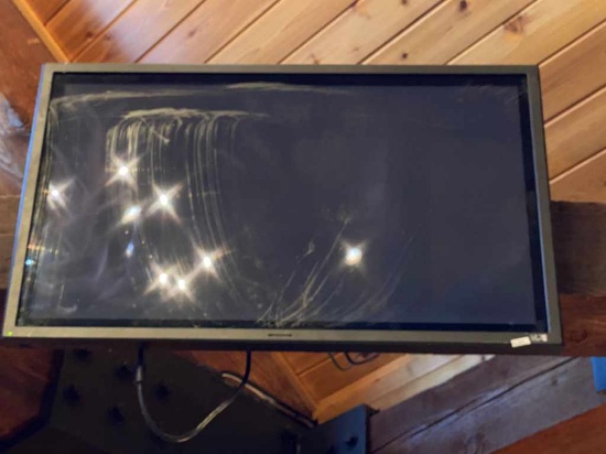 40" TV Works All The Way